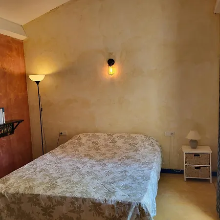 Et La Sauvasse Bed & Breakfast 3*