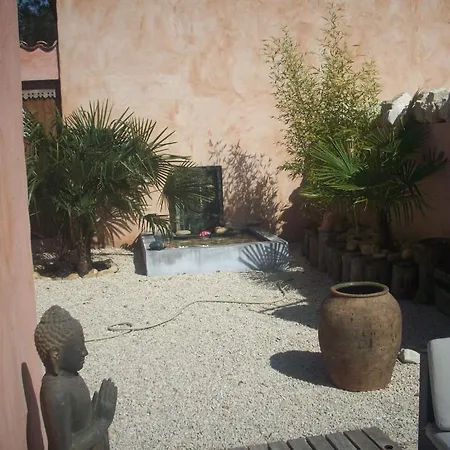 Bed & Breakfast Et La Sauvasse
